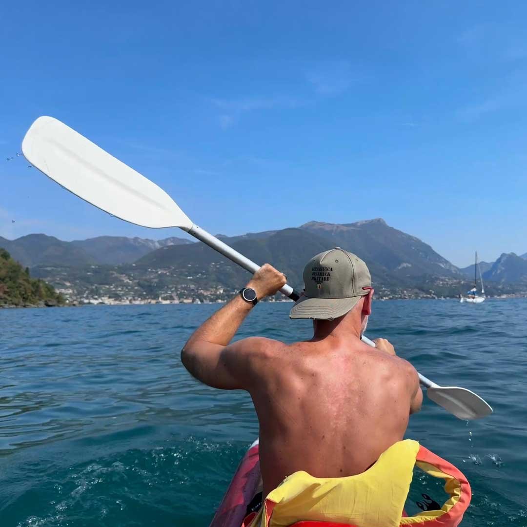Diego in kayak